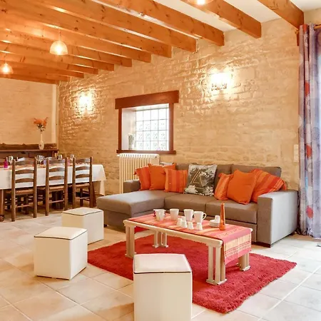 דירה Isida, Maison Spacieuse Avec Terrasse Et Stationnement